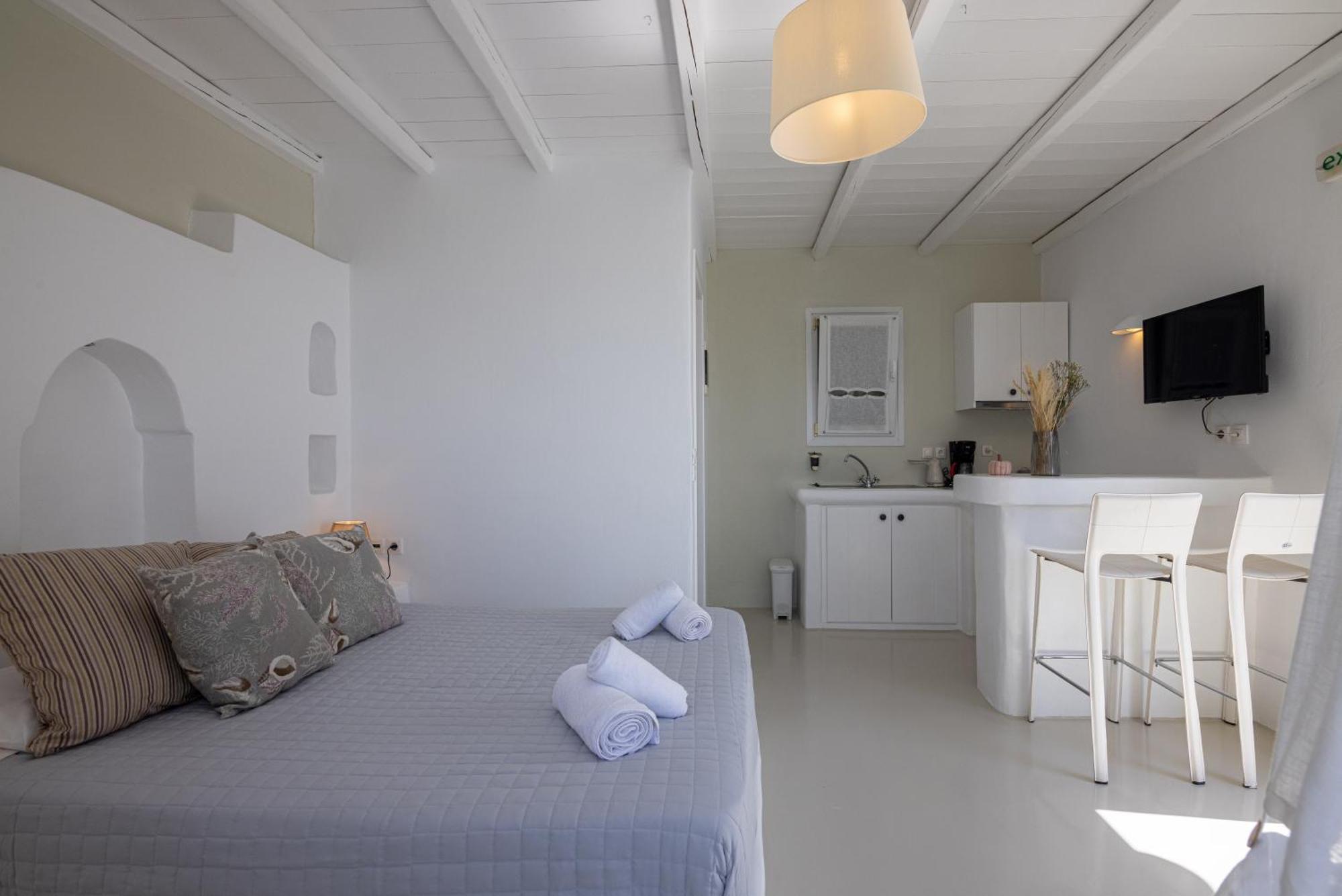 Soulmate'S Suites Tinos Kionia Bagian luar foto